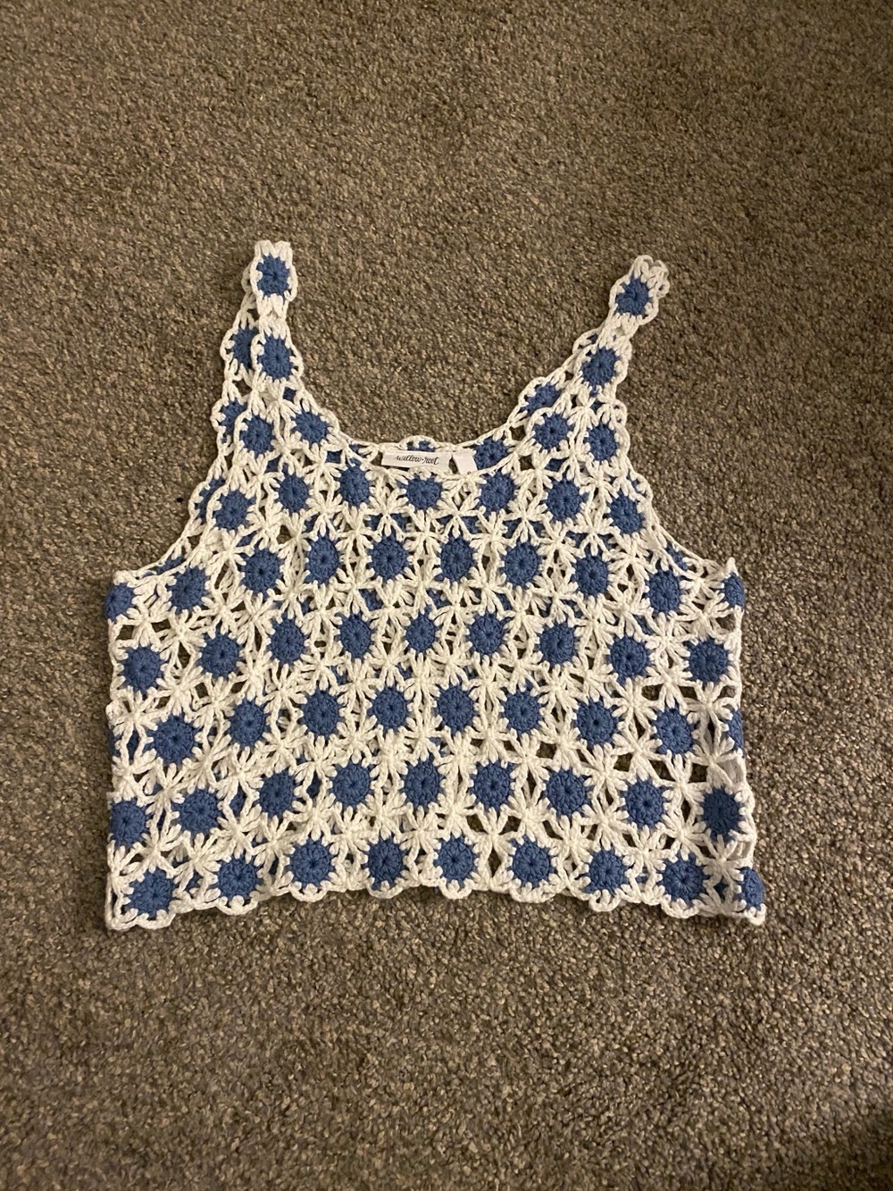 Crochet Floral Openwork Crop Camisole - White and Blue